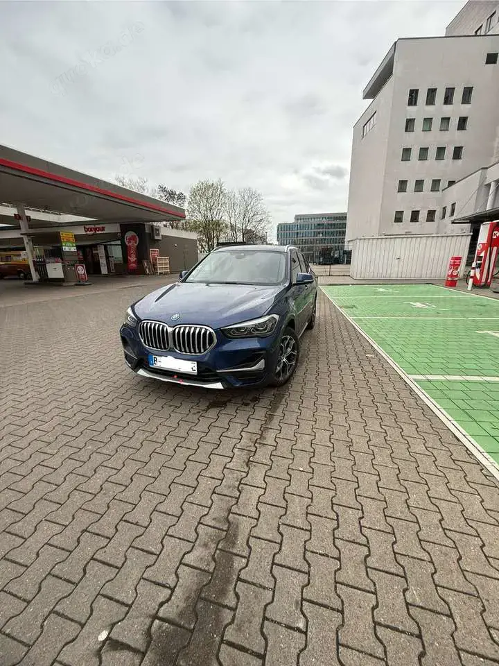 BMW X1 X1 PlugIn Hybrid, TÜV neu, 18.500km Reifen neu