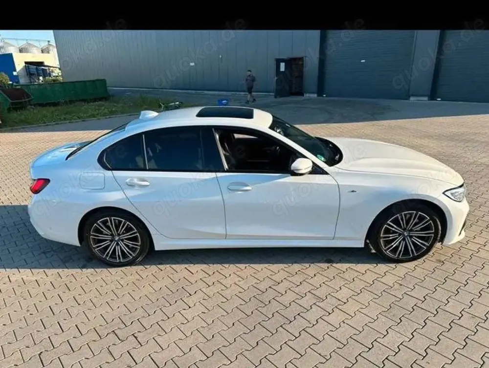 BMW 330 3er Plug-In-Hybrid 330e Aut. Sport Line