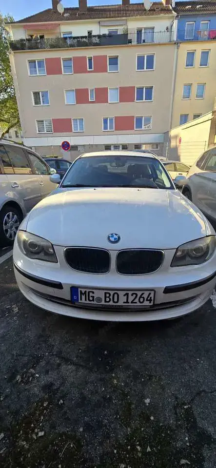 BMW 120