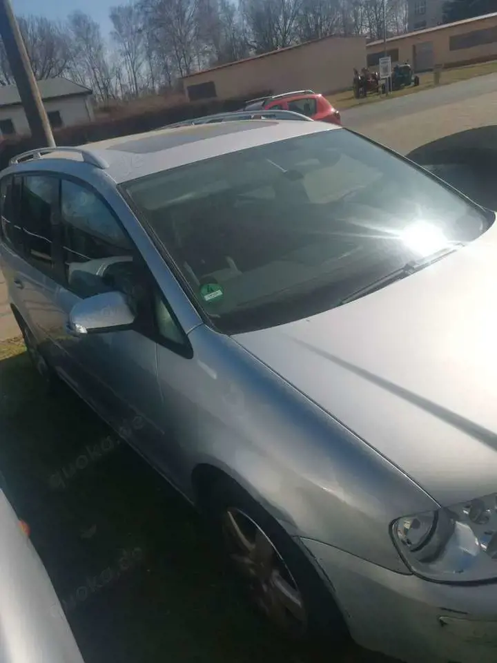 Volkswagen Touran 2.0 TDI DSG Highline