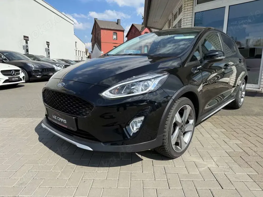 Ford Fiesta Active KLIMA NAVI PDC SHZ