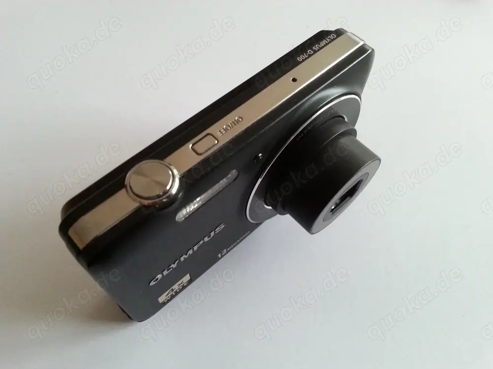 OLYMPUS D-700 12.0 MP schwarz neuw.+OVP+viele extras+Rechnung