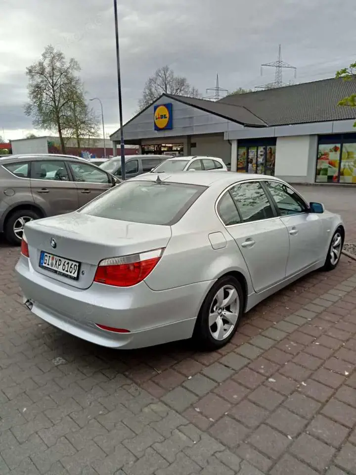 BMW 525 525i