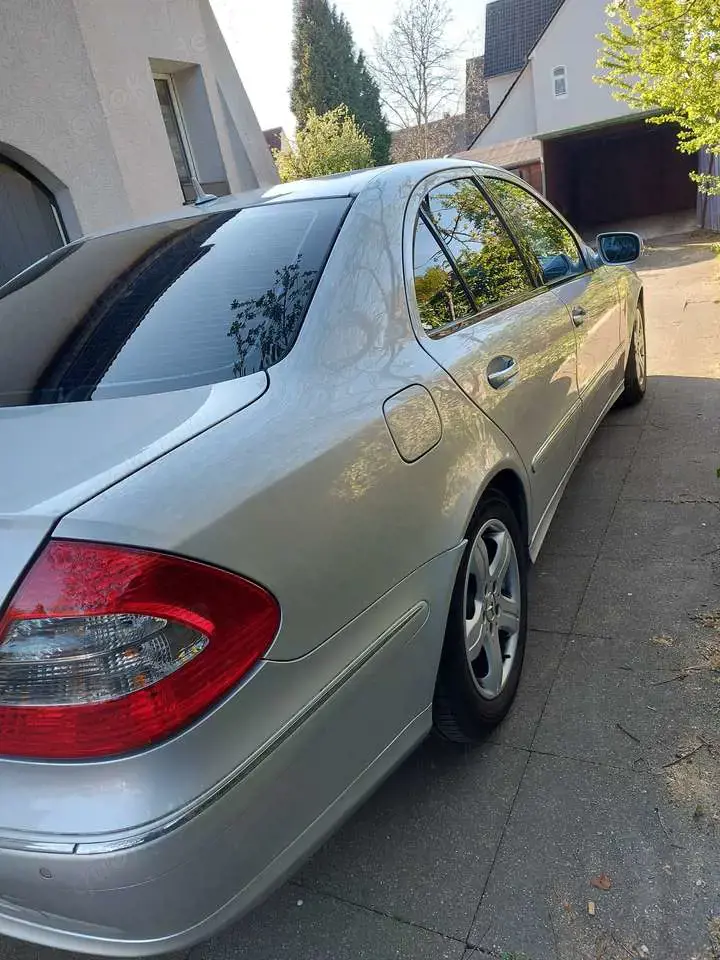Mercedes-Benz E 220 E 220 CDI Automatik Avantgarde BusinessEDITION