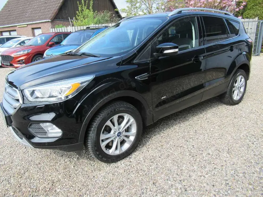 Ford Kuga 2.0 TDCi 4x4 Cool  Connect Ford Kuga 2.0 TDCi 4x4 Cool  Connect