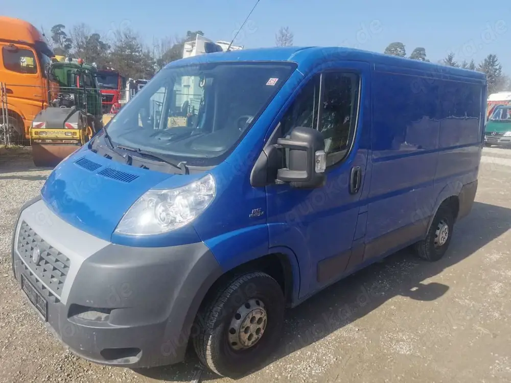 Fiat Ducato L1H1 verglast