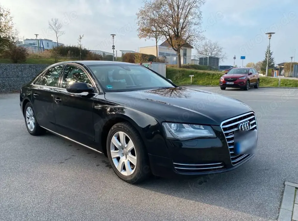 Audi A8 Audi A8 4.2 FSI Quattro –Top Zustand! NEUE TÜV
