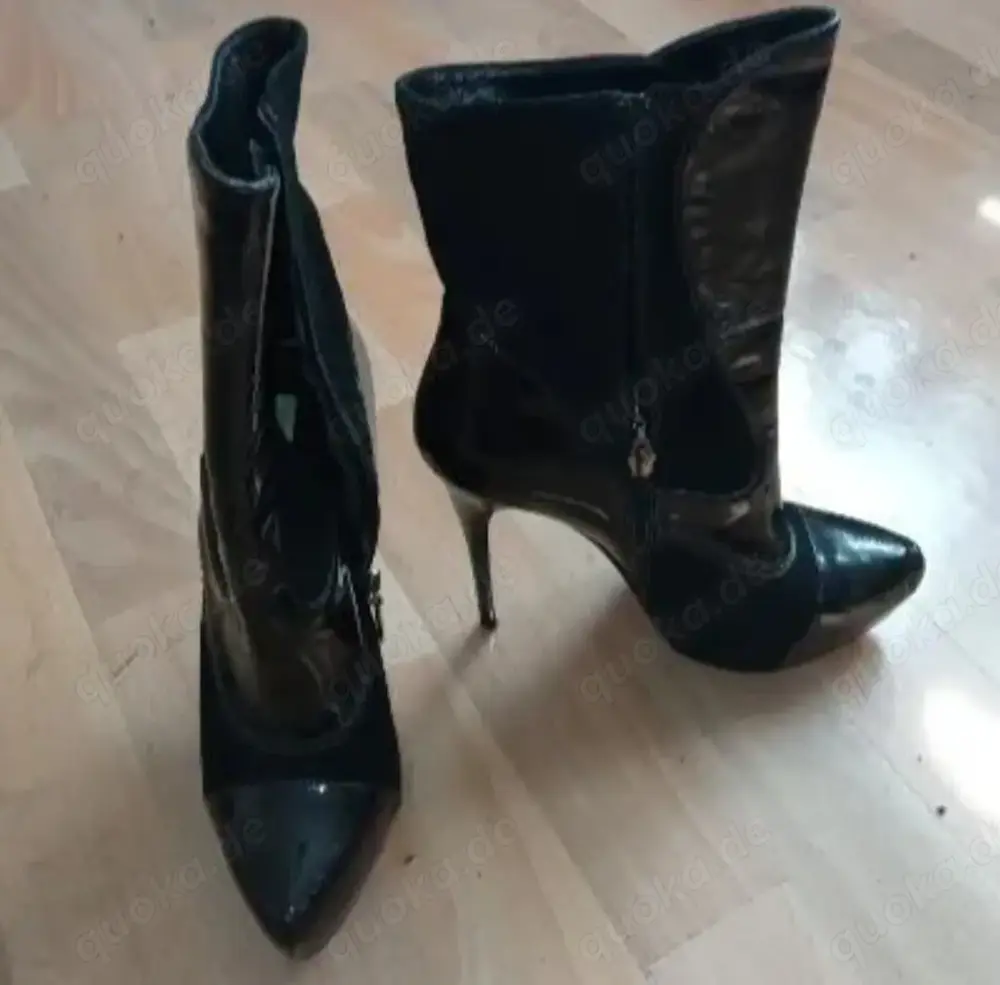 High Heels, Kleider 