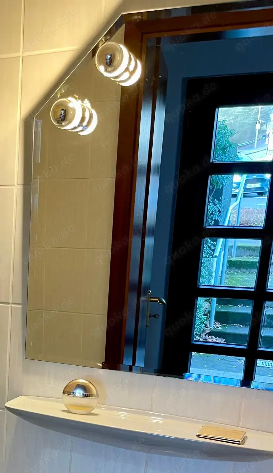 Spiegel mit Beleuchtung für's Gäste-WC 