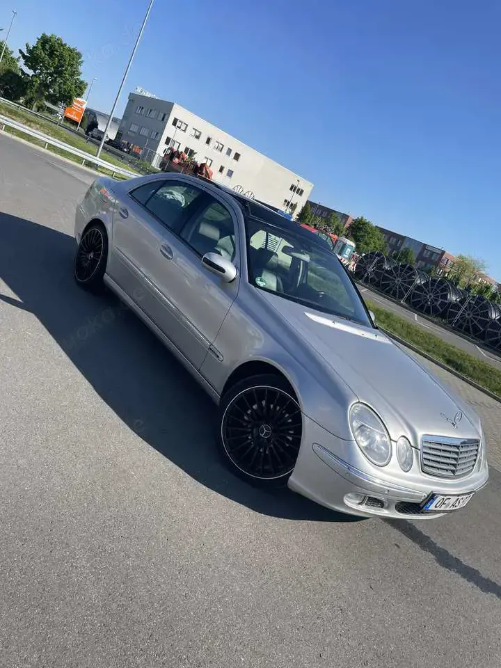 Mercedes-Benz E 220 E 220 CDI (211.006)