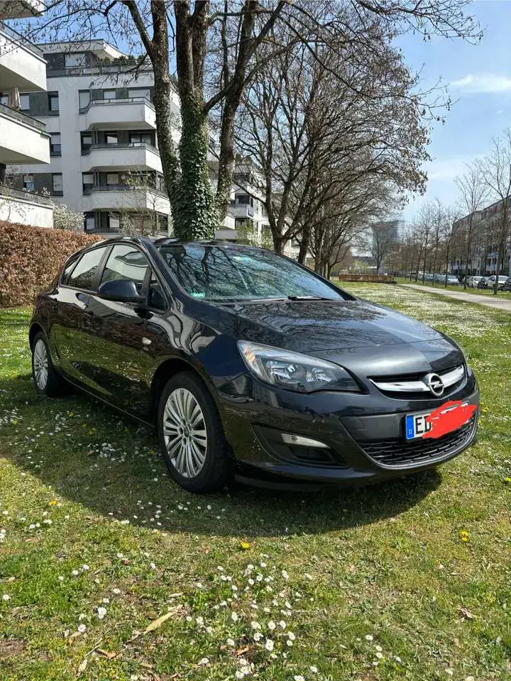 Opel Astra Active