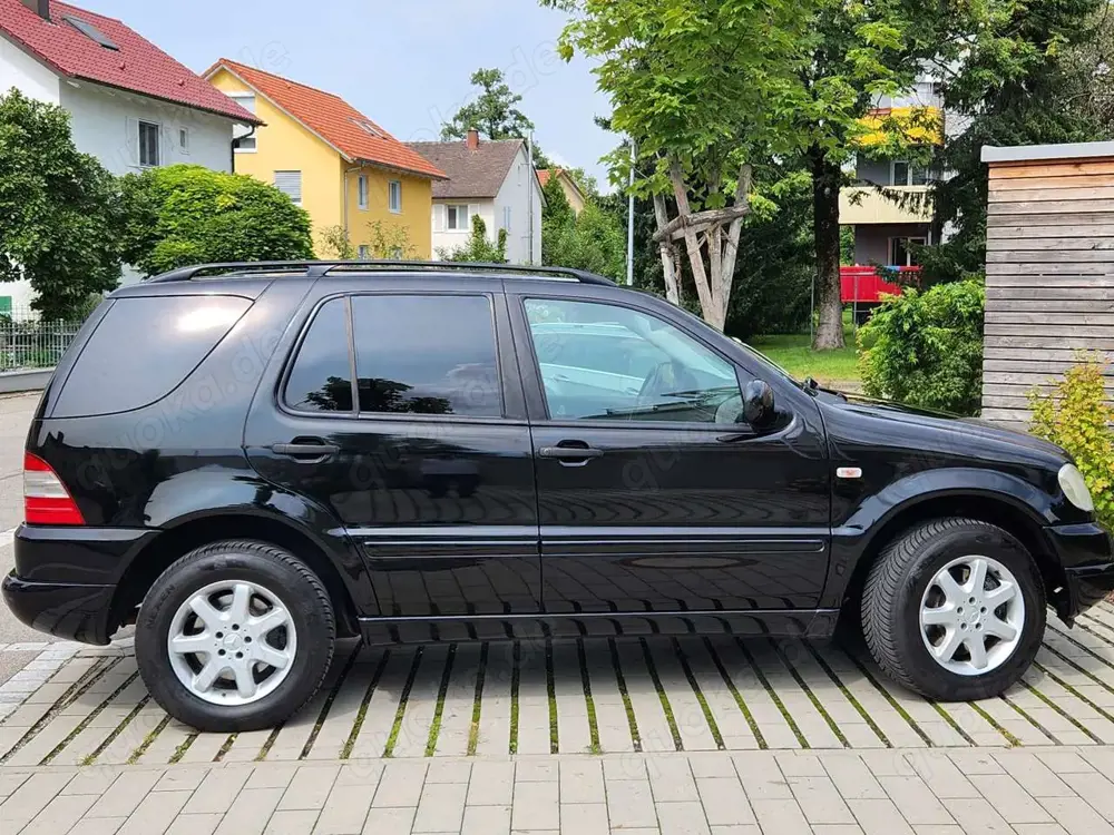 Mercedes-Benz ML 430 Black Line