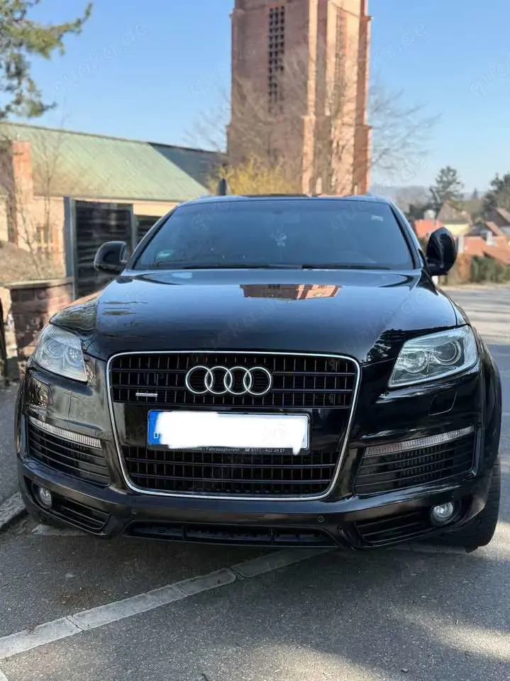 Audi Q7 3.0 TDI DPF quattro tiptronic