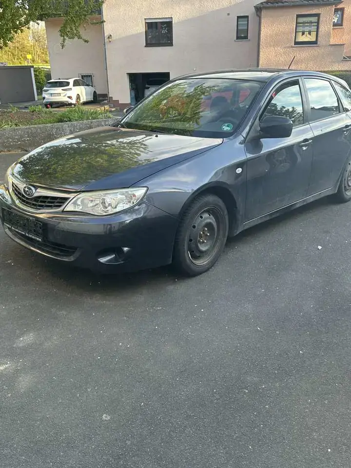 Subaru Impreza 2.0R Active