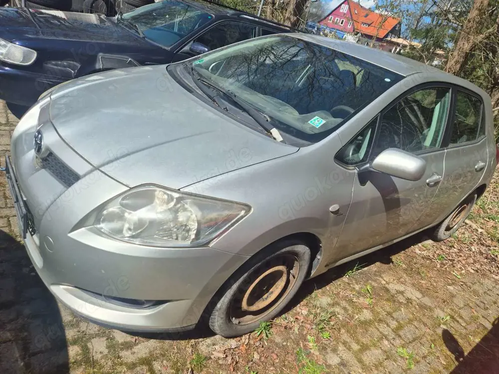Toyota Auris Auris Diesel  5-Türer 2.0 D-4D Life+