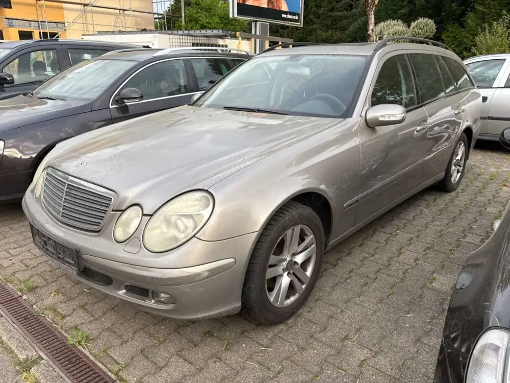Mercedes-Benz E 200 E -Klasse T-Modell E 200 T Kompressor