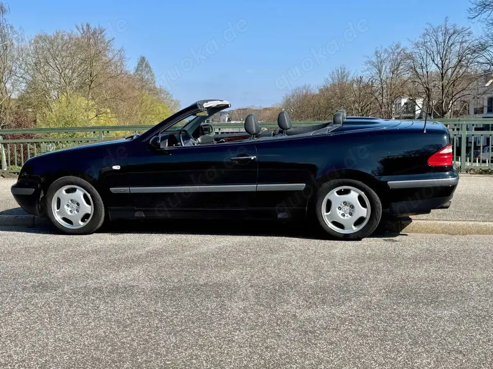Mercedes-Benz CLK 320 Cabrio Elegance, Kamera, CarPlay, topp