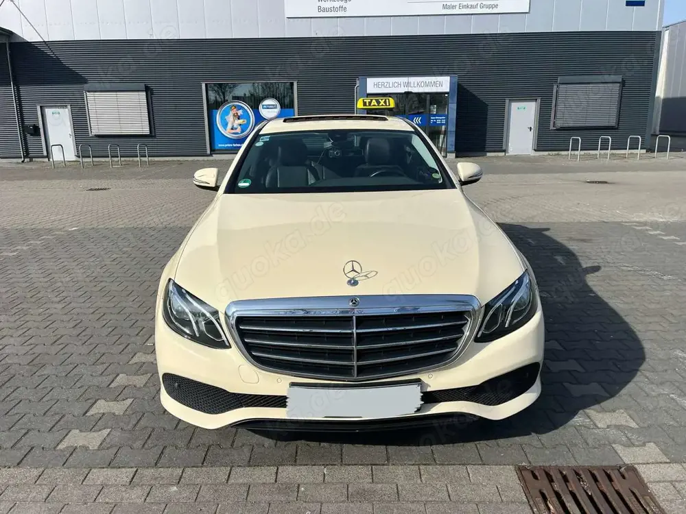 Mercedes-Benz E 220 E 220 d (213.004)