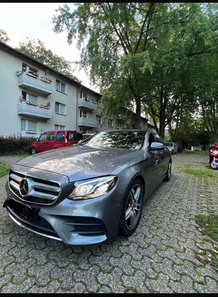 Mercedes-Benz E 350 E 350 d (213.022)