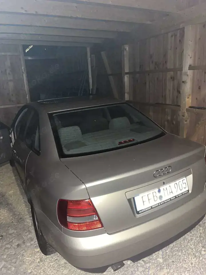 Audi A4 1.6