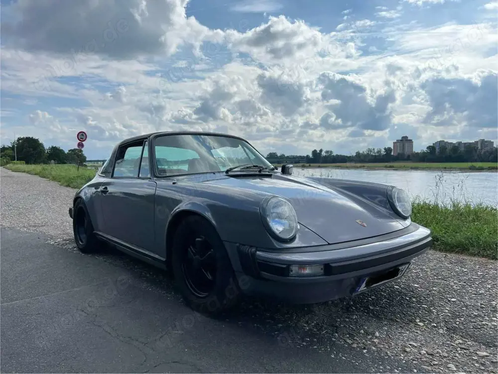 Porsche 911 3.0 SC Targa petrolmetallic (nardograu foliert)