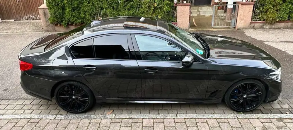 BMW 530 xDrive ACC+HUD+HK+360+MEMORY+NAV?/PROF