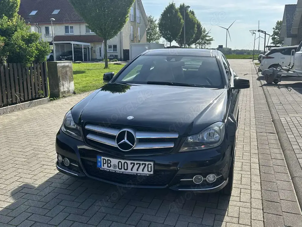 Mercedes-Benz C 220 CDI DPF Coupe (BlueEFFICIENCY)