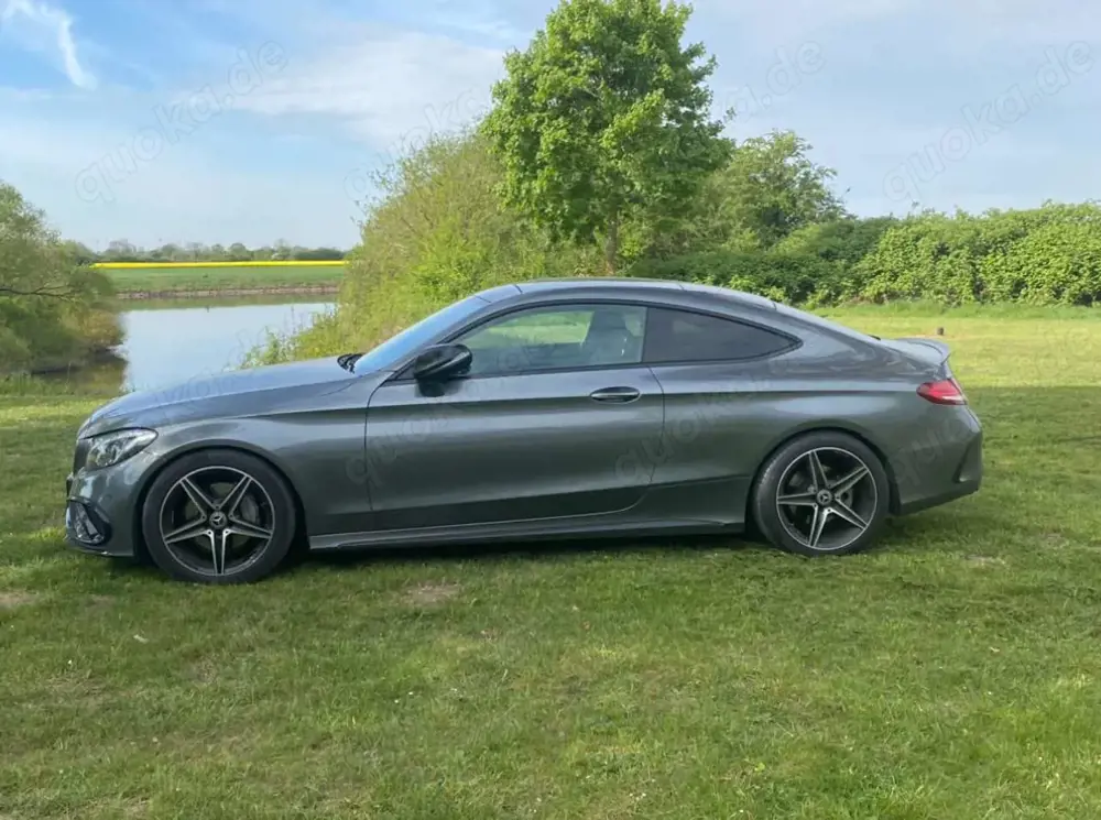 Mercedes-Benz C 200 Coupe 4Matic 9G-TRONIC AMG Line