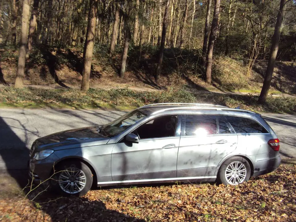 Mercedes-Benz E 350 E 350 T CDI DPF BlueEFFICIENCY 7G-TRONIC