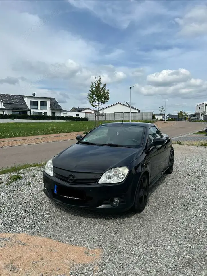 Opel Tigra Twin Top 1.8 Design Edition
