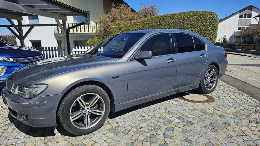 BMW 750 750i