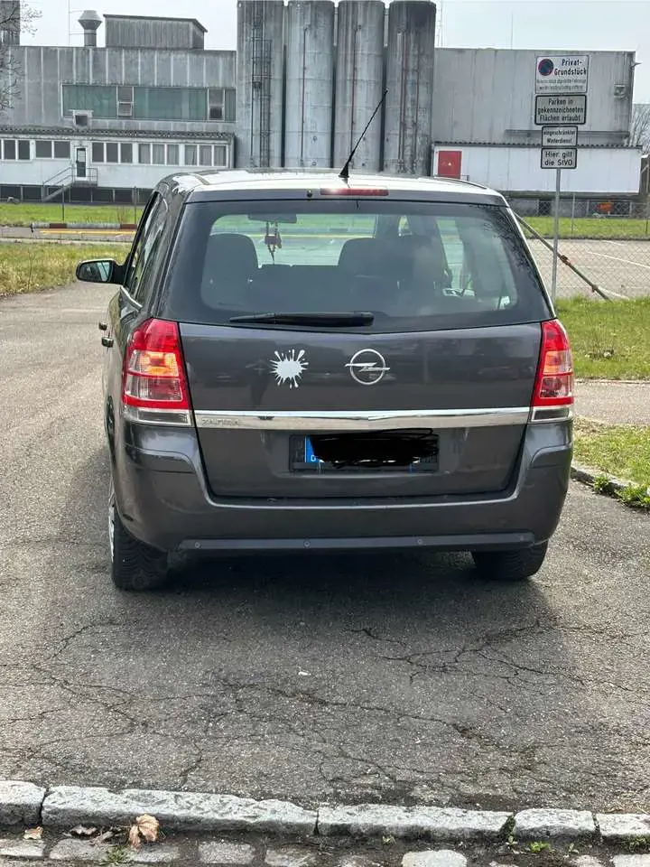 Opel Zafira opel safira