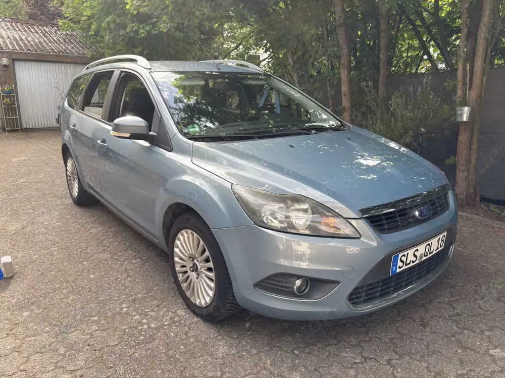 Ford Focus Turnier 1.6 Ti-VCT Ghia AHK Klima Standheizung