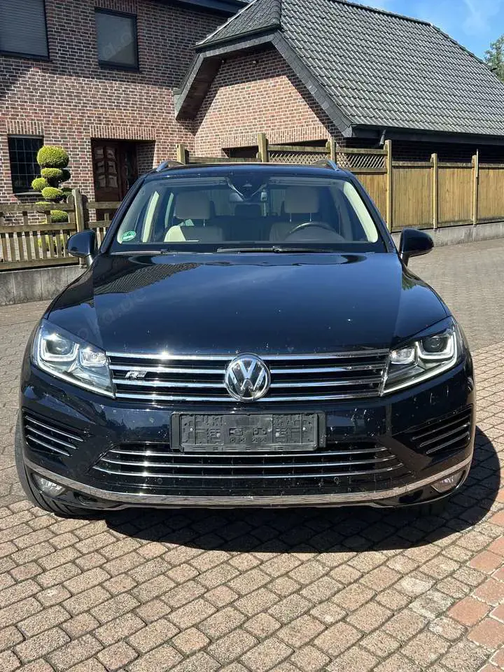 Volkswagen Touareg 3.0 V6 TDI R-Line AHK Mwst. ausweisbar
