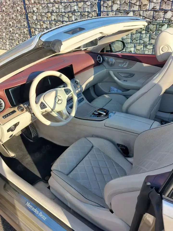 Mercedes-Benz E 400 E 400 4Matic Cabrio 9G-TRONIC AMG Line