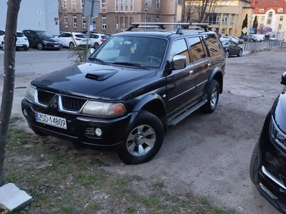 Mitsubishi Pajero Sport 2.5 TD+ Intense