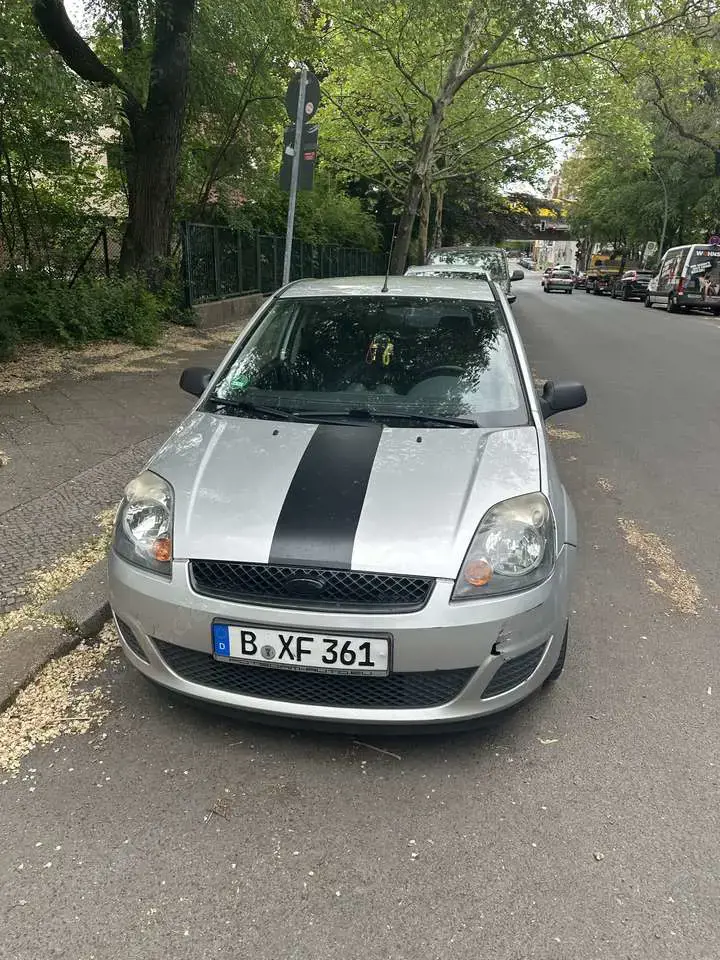 Ford Fiesta Style