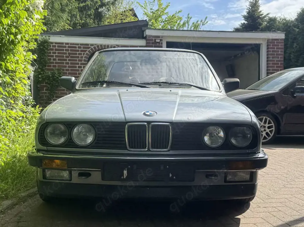BMW 318 BMW E30 VFL 318i