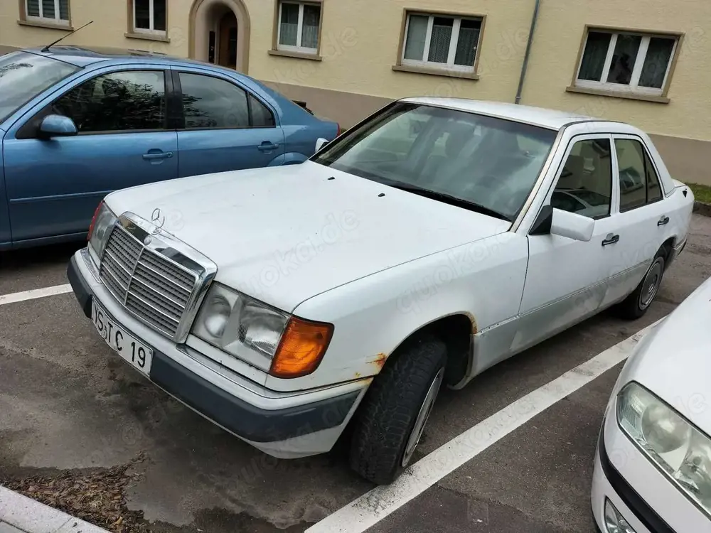 Mercedes-Benz 200 D