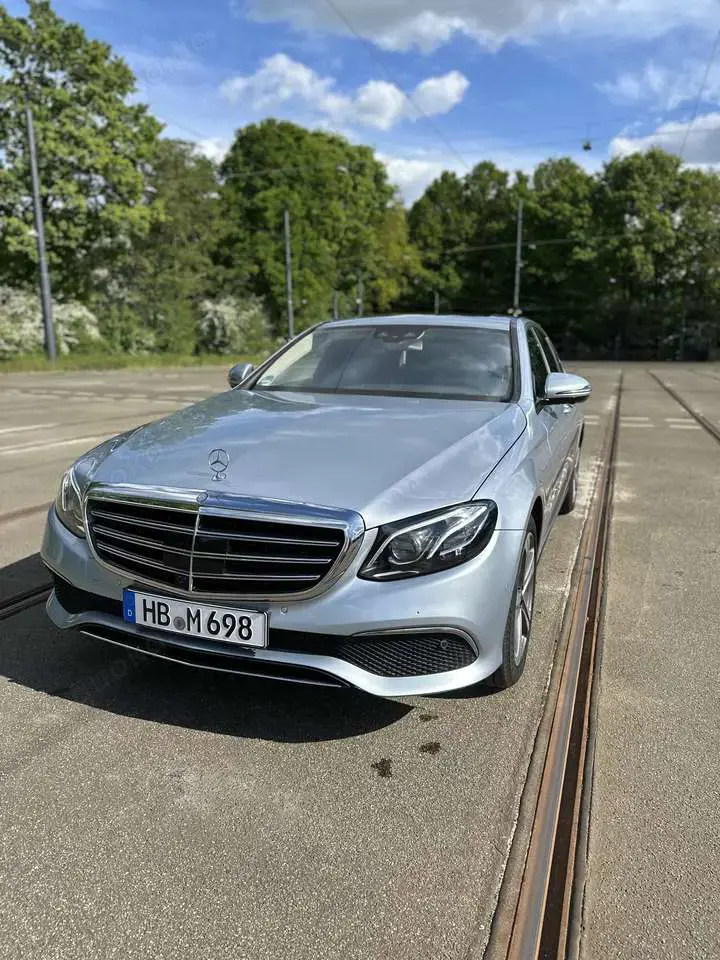 Mercedes-Benz E 220 E 220 d fast Voll