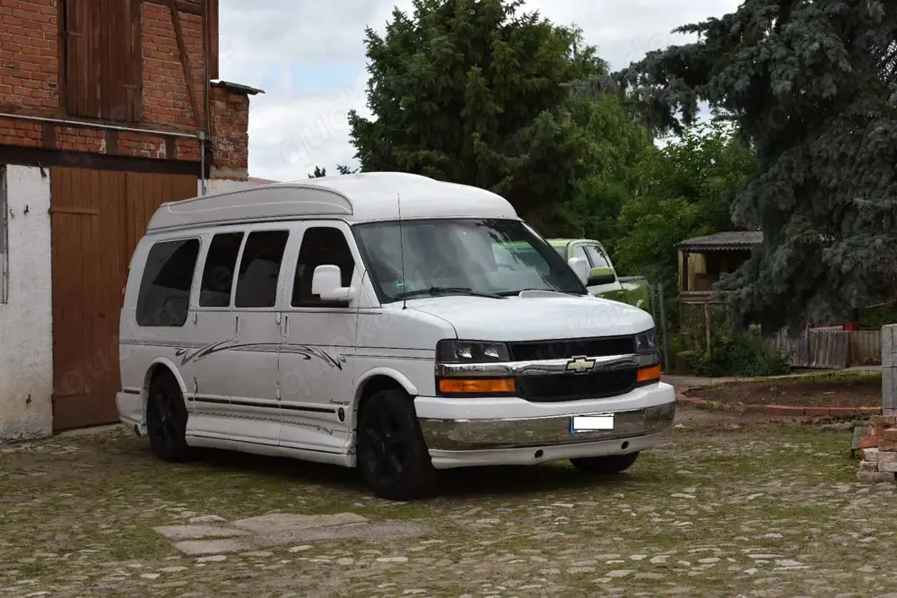Chevrolet Express EXPLORER
