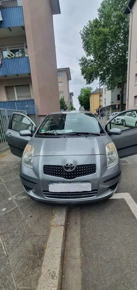 Toyota Yaris Sol