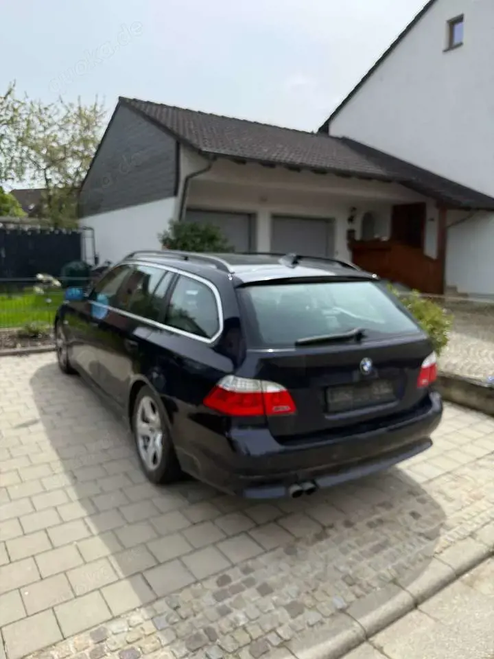 BMW 523 523i