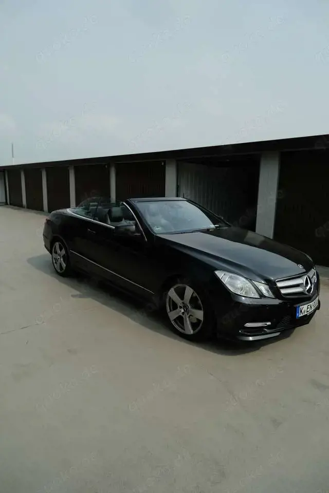 Mercedes-Benz E 250 CGI BlueEfficiency Cabrio AMG Line