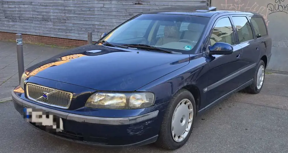 Volvo V70 Volvo V70 2.4 | Technisch gut | Im Kundenauftrag