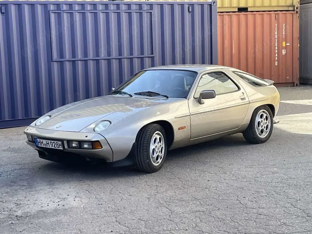 Porsche 928 S