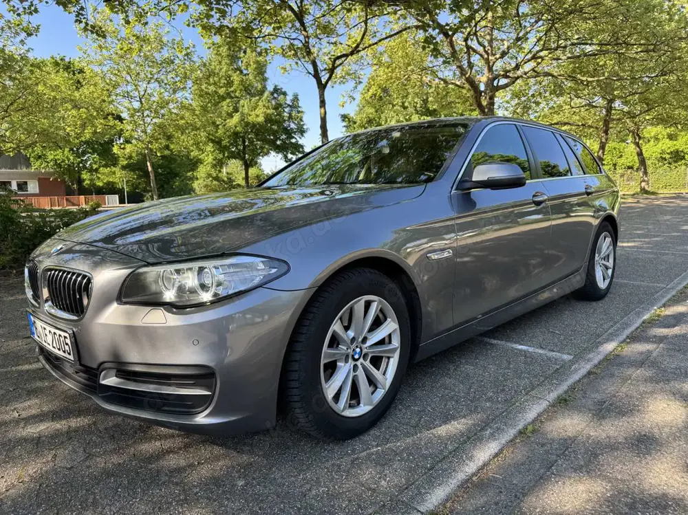 BMW 525 525d Touring Sport-Aut.