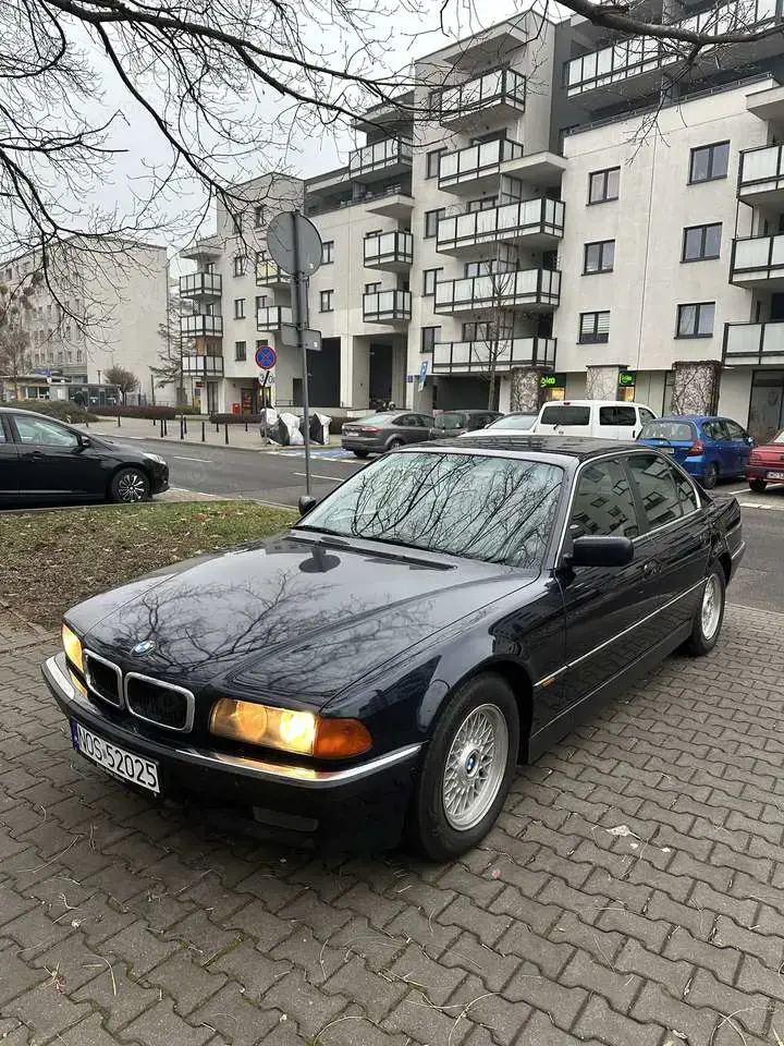 BMW 728 728iL