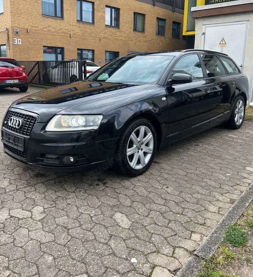 Audi A6 Avant 3.0 TDI DPF quattro tiptronic