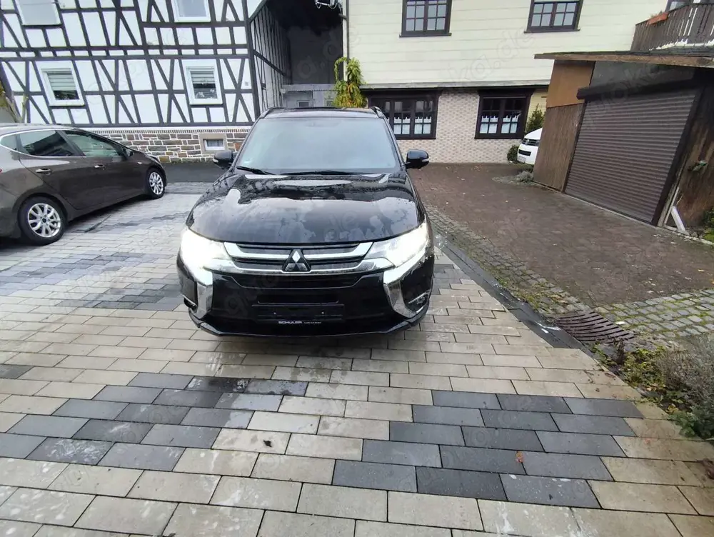 Mitsubishi Outlander Outlander 2.0 2WD CVT Diamant Edition+